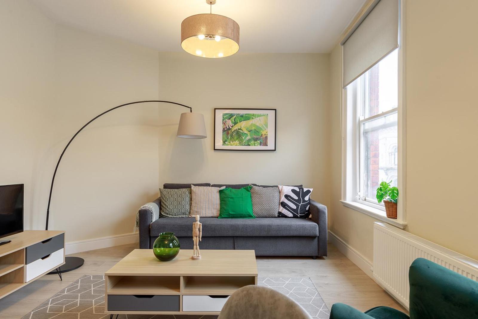 Dublin Castle Suites Bagian luar foto