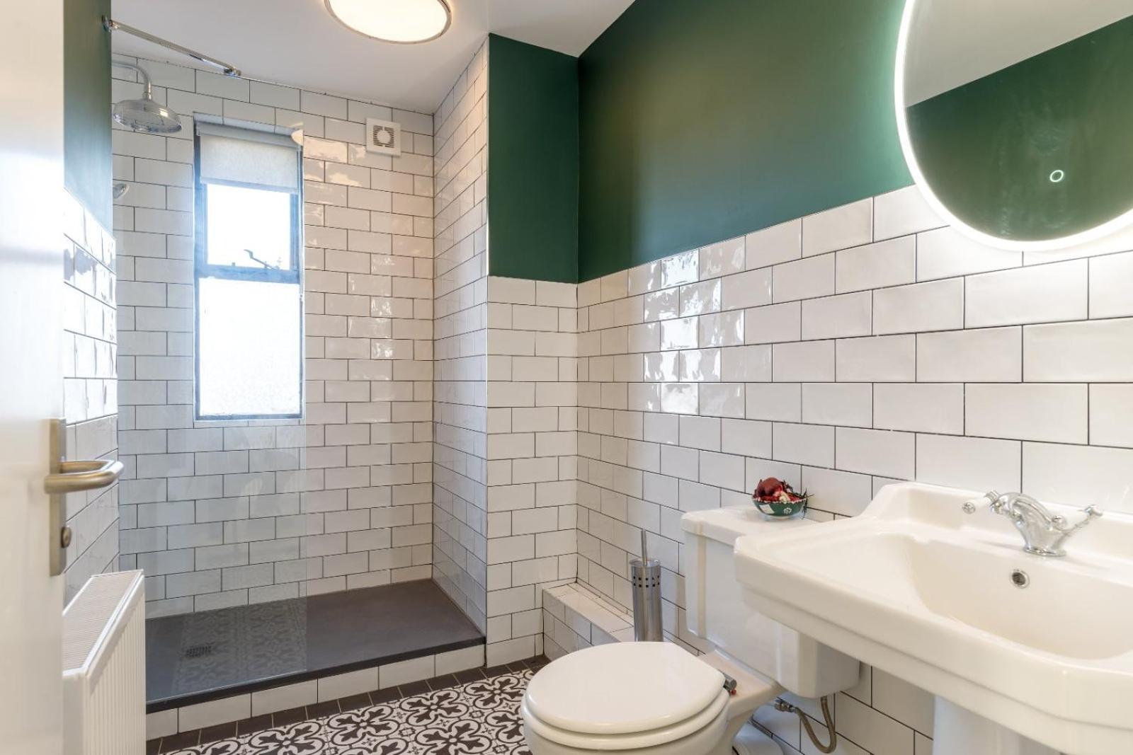 Dublin Castle Suites Bagian luar foto